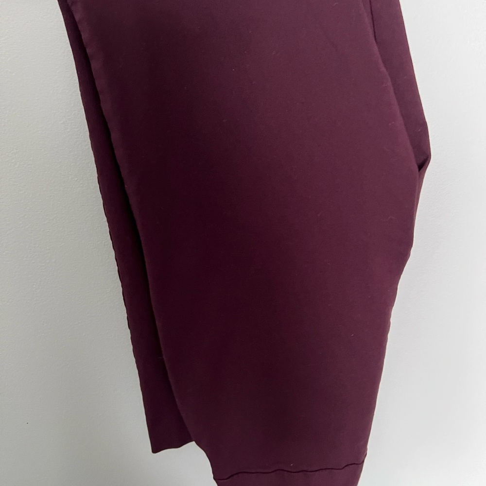 Purple Van Heusen pull on dress pants size 4